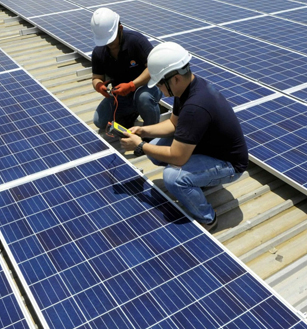 Brightline Solar Expert Kerala solar solutions, Solar panel installation on Kerala rooftops, Commercial solar energy projects Kerala, Industrial solar installation Kerala, Kerala’s trusted solar energy company, WAAREE and Adani solar dealer Kerala, Hybrid solar system Kerala, On-grid and off-grid solar Kerala